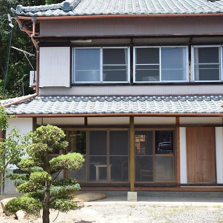 ゲストハウス三軒家 Shirahama Eksteriør billede
