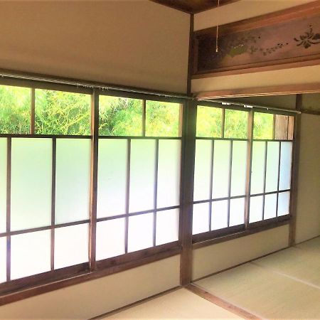 ゲストハウス三軒家 Shirahama Eksteriør billede