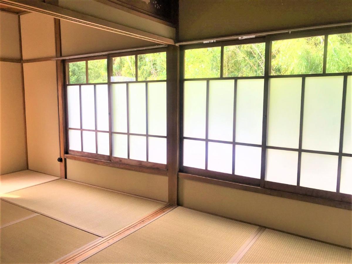 ゲストハウス三軒家 Shirahama Eksteriør billede